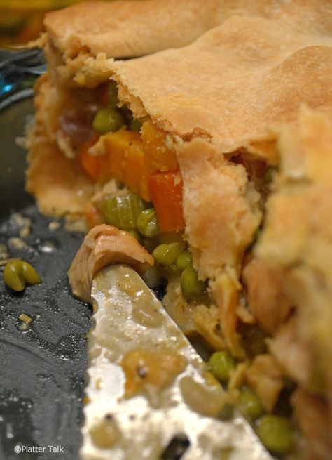 Sweet Potato and Chicken Pot Pie Seafood Pot Pie, Veggie Pot Pie, Vegan Pot Pies, Pot Pies Recipes, Samosa, Chicken Pot, Chicken Pot Pie, Social Worker, Pot Pie