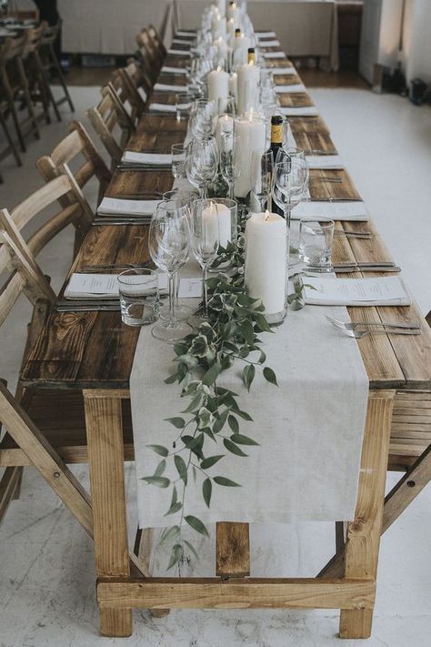 Fabric Square Under Centerpiece, Greenery Wedding Centerpieces, Rehearsal Dinner Decorations, Deco Champetre, Tafel Decor, Dinner Decoration, Wedding Table Decorations, Long Table, Wedding Guide