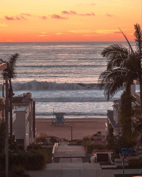 Beach House Aesthetic, Manhattan Beach California, Malibu California, Beach Wallpaper, City Of Angels, Manhattan Beach, California Dreamin', Beach California, Beach Aesthetic