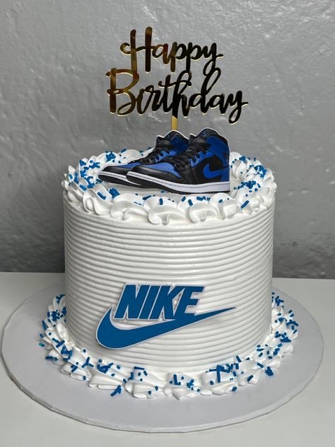 Cake For 14th Birthday Boy, 16 Boy Birthday Cake, 12th Birthday Cake Boy, Cake For 16th Birthday Boy, Teen Boy Cake Ideas, Cake For Teen Boy, 15th Birthday Cakes For Boys, 17th Birthday Cake Boy, Nike Shoe Birthday Cake