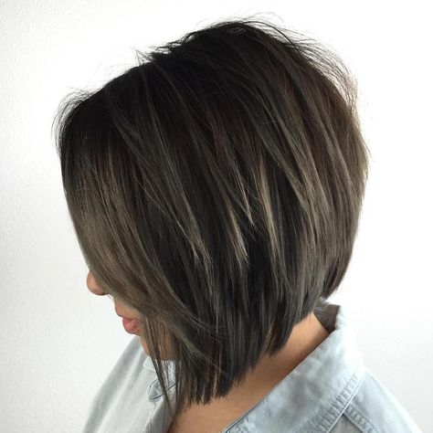 Layered Angled Brunette Bob Layer Bob Haircut, A Line Bob Haircut, Inverted Long Bob, Inverted Bob Haircuts, Κούρεμα Bob, Inverted Bob Hairstyles, Brunette Bob, Layered Bob Haircuts, Bob Hairstyles For Thick