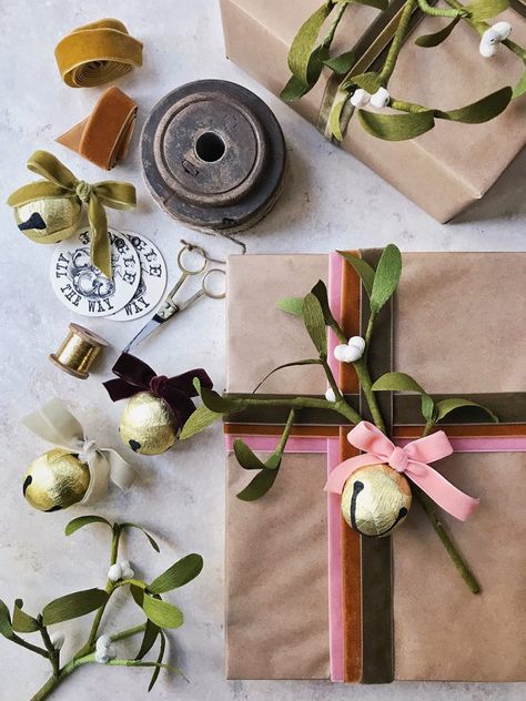 23 Best Gift Wrapping Ideas to Fit Any Present Diy Sleigh, Wrapping Inspiration, Surprise Ball, Gift Wrapping Inspiration, Gift Presentation, Unique Gift Wrapping, Holiday Wrap, Sleigh Bell, Creative Gift Wrapping