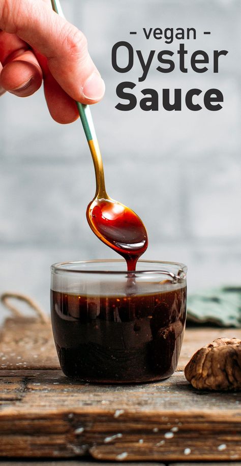 Make your own vegetarian stir-fry sauce! It's salty, sweet, packed with umami and so easy to make! #vegan #stirfry #condiment Vegetarian Stir Fry Sauce, Resep Vegan, Vegetarian Stir Fry, Vegan Dressing, Vegan Dip, Asian Sauce, Vegan Asian, Fry Sauce, Stir Fry Sauce