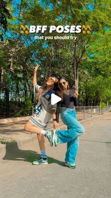 Dixita Patel | Theaugustgirl on Instagram: "Tag your BFF 👯‍♀️ ❤️  Sharing a few easy pose ideas that you can try with your BFF the next time you are in the mood for some cute pictures 🫶🏻💕  Let us know your favourite pose idea and save this for later 🙈🙈!! .   #bestie  #bestfriend #bestfriends #friend #pose #poses #posesforpictures #photography #photos #photo #photograph #howtopose #poseing #tip #pictip #reel #reels #reelitfeelit #feelkaroreelkaro #explore #feature #posingtips" Fun Duo Poses, Besties Poses Photo Ideas, Cute Bff Poses, Pose Ideas With Bestie, Fun Poses With Friends, Bff Pictures Ideas, Bff Poses Photo Ideas, Bestie Poses Photo Ideas, Poses For Pictures Instagram With Friends