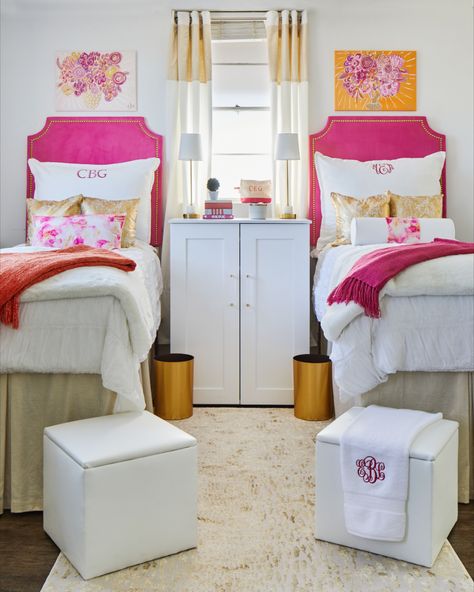 Cute Dorm Bathroom Decor, Sec Dorm Room Ideas, Bama Dorm Room Ideas, Dorm Furniture Ideas, Tutwiler Dorm Alabama, Alabama Dorm Room Ideas, Dorm Room 2024, Old Money Dorm Room, Auburn Dorm Room