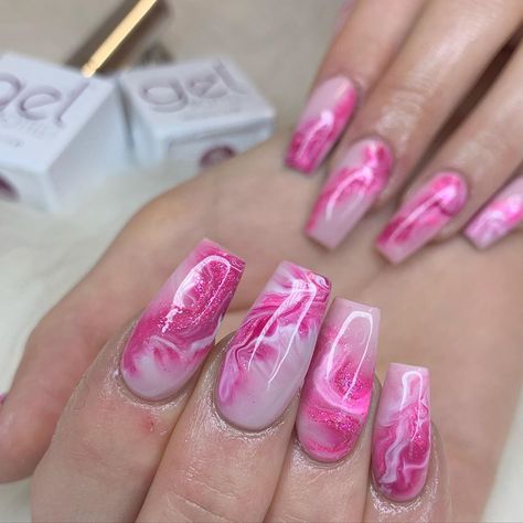 Bright Pink Marble Nails, Pink Gellac Blooming Gel, Marbling Nail Art, Blooming Gel Nail Art Marble, Blooming Gel Marble Nails, Nail Blooming Gel, Blooming Gel Nail Ideas, Pink Blooming Gel Nails, Blooming Gel Nail Art Designs