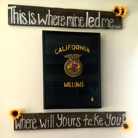 ag classroom decor Agriculture Classroom Decor, High School Agriculture Classroom Decorating Ideas, Ag Classroom Decor, Ag Ed Classroom Decor, Ag Teacher Aesthetic, Agriculture Classroom High Schools, Ag Classroom Ideas, Ffa Classroom Decorations, High School Agriculture Classroom