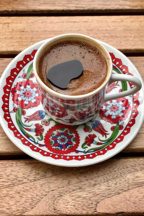 Learn how to make traditional Turkish coffee Turkish Coffee Recipe, Christmas Coffee Bar, Romanian Food, Drink Drank Drunk, Food Stands, Coffee Poster, Coffee Recipe, Bar Set Up, Turkish Coffee