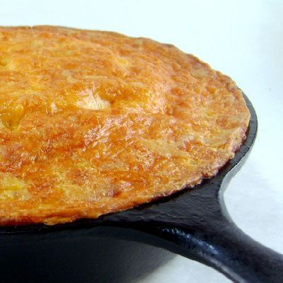 One Perfect Bite: Mexican Skillet Cornbread Mexican Skillet, Mexican Cornbread Recipe, Can Tomato Sauce, Cornbread Recipe Sweet, Cornbread Recipes, Mexican Cornbread, Skillet Cornbread, Red Kidney Beans, Green Chili Peppers