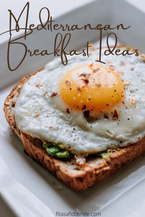 Mediterranean Breakfast To Go, Meditarian Breakfast, Meditterean Recipes Breakfast, Lite Breakfast Ideas Healthy, Mediterranean Breakfast Toast, Healthy Liver Diet Recipes Breakfast, Mediterranean Breakfast Diet Recipes, Mediterrean Breakfast Ideas, Mediterranean Diet Breakfast Recipes Simple