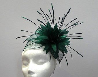 Derby Wedding, Floral Fascinators, Green Fascinator, 3d Display, Mini Hats, Flower Fascinator, Fascinator Headband, Wedding Fascinators, Feather Fascinators