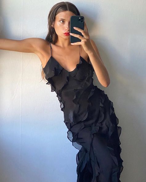 RAT & BOA on Instagram: “Genev @genevajuniper wearing our ‘Selena’ dress at home in LA 🖤 Available online now #ratandboa” Grad Makeup, Dress At Home, Prom Dresses Custom, Selena Dress, Grad Hair, Wedding Guest Outfit Inspiration, Selena Dresses, Black Ruffle Dress, Spaghetti Strap Prom Dress