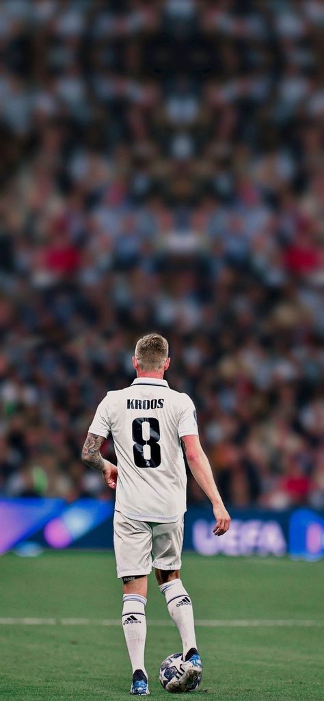 Toni Kroos Wallpapers 4k, Toni Kroos Wallpapers, Kroos Wallpapers, Wallpaper Soccer, Bayern Munich Wallpapers, Madrid Logo, Football Motivation, Real Madrid Football Club, Real Madrid Logo