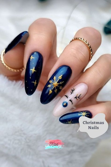 Blue Holiday Nails Acrylic, Nails Inspiration Dark Colors, Christmas Nail Ideas Blue, Blue And Gold Christmas Nails, Christmas Nails Acrylic Blue, Nails Christmas 2022, Nails Christmas Blue, Christmas Nail Designs 2022, Christmas Nails Dark