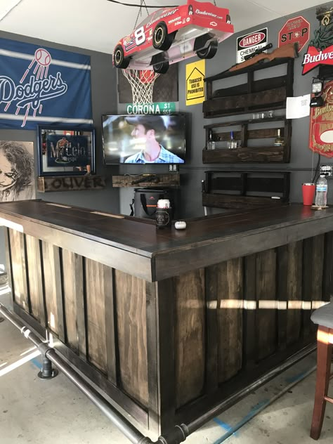 How To Frame A Bar, Rustic Man Cave Bar, Corner Bar Shelves Ideas Liquor, Rustic Man Cave Ideas, Garage Bar Ideas Man Caves, Man Cave Bar Ideas, Rustic Bar Ideas, Garage Man Cave Ideas, Garage Bar Ideas