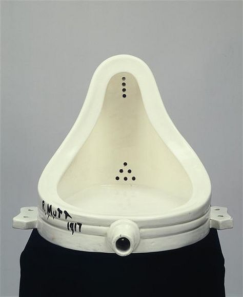 Marcel Duchamp - Fountain, 1913 Duchamp Fountain, Giuseppe Penone, Centre Pompidou Paris, Lee Krasner, Glasgow Museum, Istoria Artei, Dada Art, Yves Klein, Marcel Duchamp