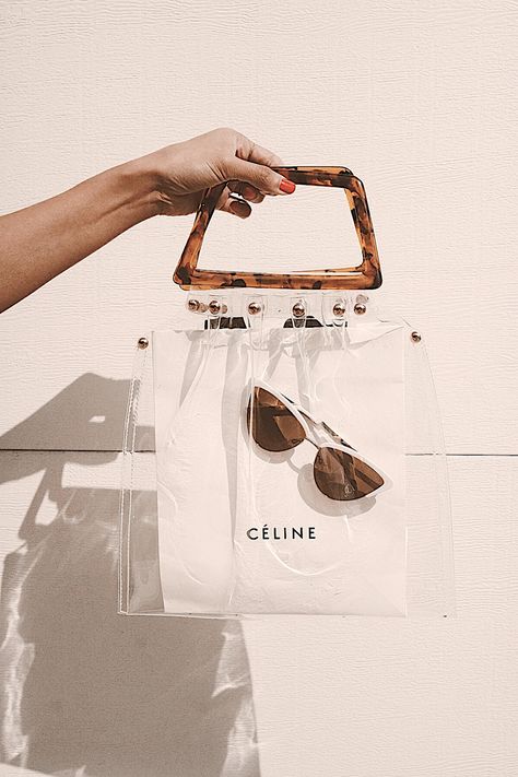 #accesories #aesthetic #sunglasses #summer #fashion Clear Tote Bags, Mini Mochila, Jelly Bag, Transparent Bag, Bags Shop, Bags Aesthetic, Cat Eyes, Clear Bags, Celine Bag