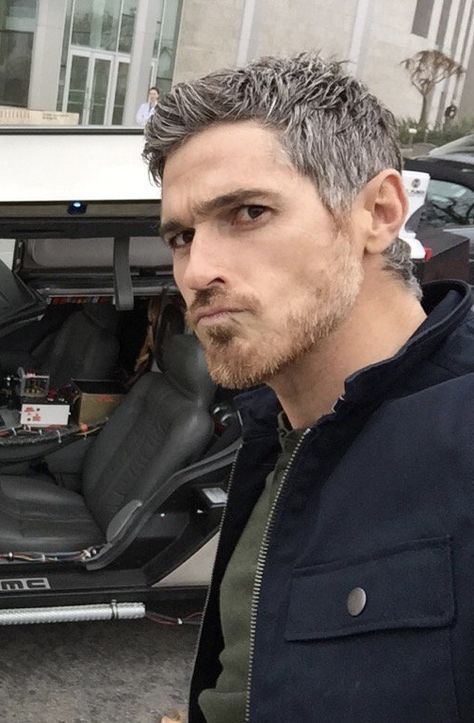 Dave Annable Yellowstone, Dave Annable, Grey Hair Men, Freddie Highmore, G Eazy, Cole Sprouse, Grey Hair, Mens Hairstyles, Hair Cuts