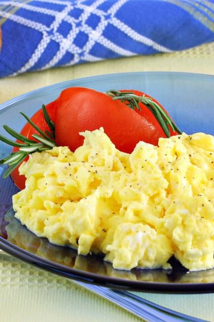 Creamy Scrambled Eggs - Daisy Brand - Sour Cream & Cottage Cheese Sour Cream Recipe, Daisy Sour Cream, Daisy Brand, Canned Lentils, Creamy Scrambled Eggs, Scrambled Eggs Recipe, Berry Salad, Sour Cream Recipes, Lentil Recipes