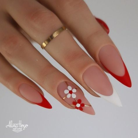 Spring Nail Designs 2023, Summer Nails Designs 2023, Summer Nails Designs, Nails Art Designs, Trending Nails, Ombre Nails Glitter, Spring Nail Designs, Almond Acrylic Nails, Coffin Nails Long