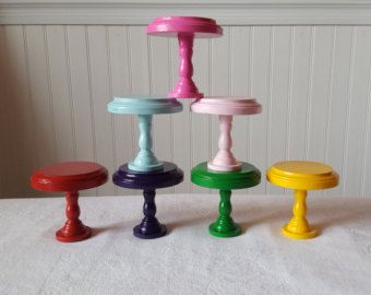 Single Cupcake Stand, Mini Cupcake Stand, Apothecary Jars Decor, Diy Cupcake Stand, Cupcake Stand Wedding, Cupcake Tiers Stand, Wood Cake Stand, Country Ideas, Fake Cupcakes