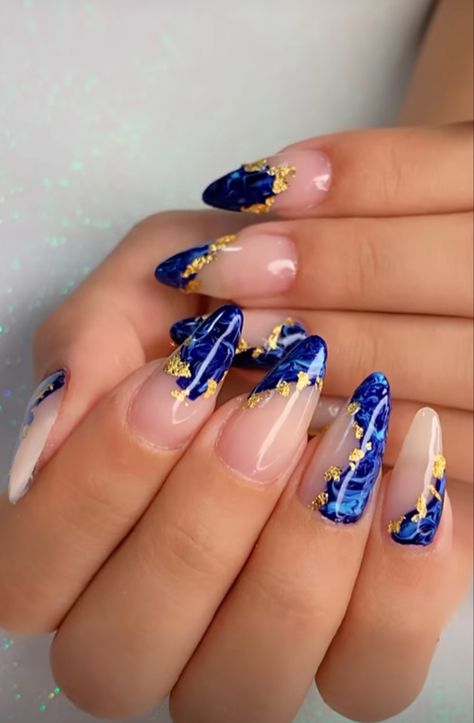 Nail Art Designs Royal Blue, Red Blue Gold Nails, Lapis Lazuli Nails, Blue White And Gold Nails, Blue And Gold Nail Designs, Sept Nails, Mama Nails, Constellation Nail Art, Map Nails