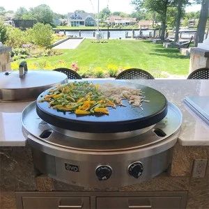 Electric Fireplace Living Room, Cooktop Gas, Small Outdoor Kitchens, Outdoor Cooker, Barbeque Party, Outdoor Island, Cleaning Screens, Bbq Ideas, Candles In Fireplace