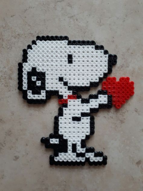 Disney Cross Stitch Patterns, Kid Friendly Crafts, Easy Pixel Art, Perler Crafts, Knit Art, Disney Cross Stitch, Iron Beads, Perler Beads Designs, Perler Bead Patterns