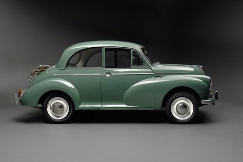 Morris Minor side by Flow Images.This is the first family car I remember.Yesteryear's mini-cooper. Kailand Morris, Morris Traveller, Vintage Cadallic Car, Car Side View, Carros Vintage, Morris Oxford Cars, Morris Garages, Morris Minor, Classic Motors