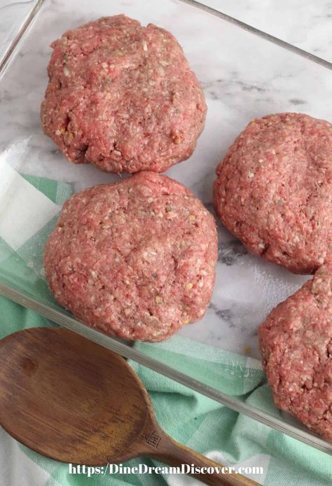 Hamburger Steak In Oven, Salisbury Steak Recipe Oven, Baked Salisbury Steak, Baked Salisbury Steak Recipe, Turkey Salisbury Steak, Creamy Mushroom Gravy, Baked Hamburgers, Hamburger Steak Recipes, Homemade Salisbury Steak