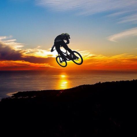 For more great pics, follow bikeengines.com #mtb #sunset #bmx #beautiful Biking Aesthetic, Extreme Mountain Biking, Mtb Riding, Bike Riding Benefits, Cycling Inspiration, Biking Benefits, Bike Drawing, Downhill Mtb, Cycling Photos