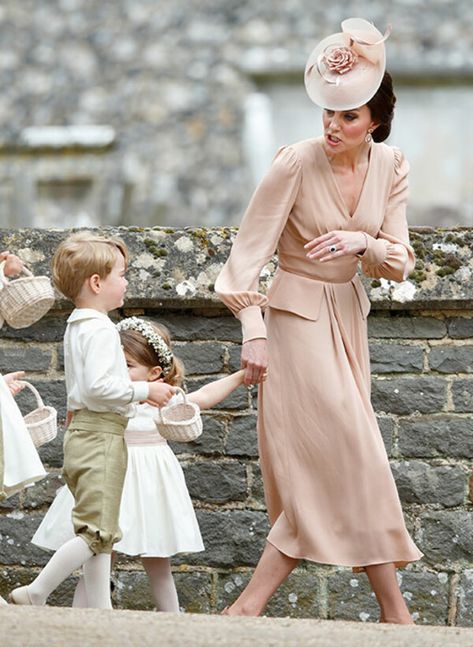 Kate And Pippa Middleton, Pippa Middleton Wedding, Old Prince, Kate And Pippa, The Royals, Royal Life, Crown Princess Victoria, Pippa Middleton, Homecoming Dresses Black