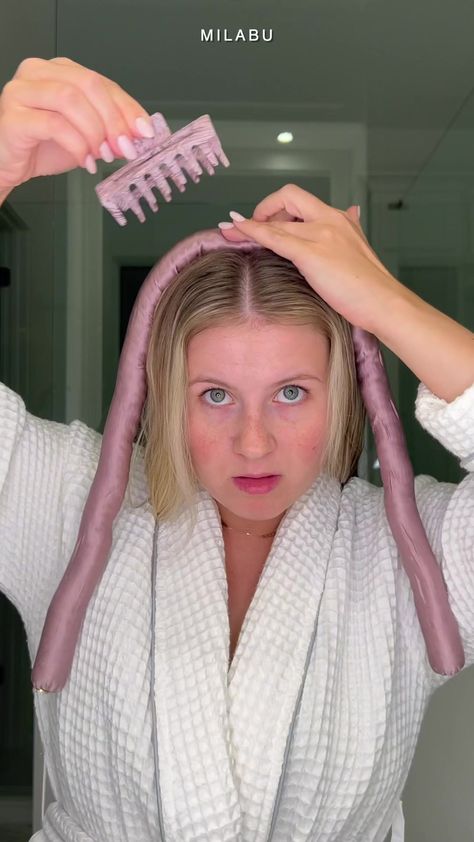 My favorite heatless overnight curl method is using a silk curling rod. In my opinion using a silk hair ribbon will help your overall heatless hair results to be frizz free, shiny, bouncy and full of life. How I wrap my hair around the hair ribbon is one of two ways, every section of hair going away from my face or the method I’m doing in this video. This wrapping method is basically doing a braid technique. Hair section closest to my face is going away and the section behind the hair ribbon is How To Wrap Your Hair At Night For Curls, Heatless Curls Overnight Short Hair, Heatless Curls Short Hair, Curl Method, No Heat Curls Overnight, Satin Hair Wrap, Heatless Curling Rod, Heatless Curls Overnight, Ribbon Curls