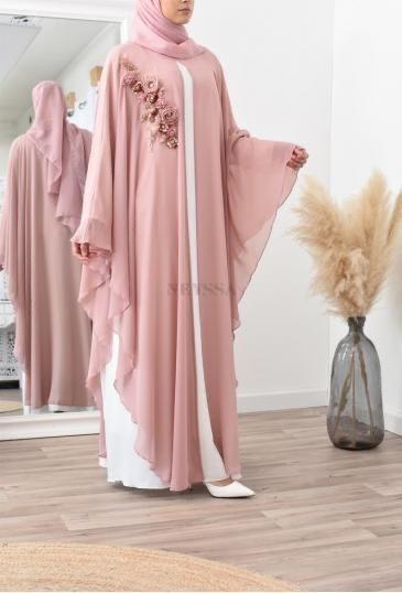 Aid El Fitr, Match Art, Abaya Designs Latest, Islamic Fashion Dresses, Hijab Designs, Muslim Fashion Hijab Outfits, Muslim Women Fashion, Mode Abaya, Muslim Fashion Hijab