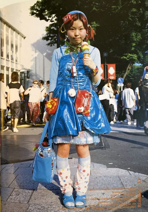 Hadeko Fashion, Harajuku Fashion Street 90s, Orange Blue Outfit, Colorful High Fashion, 90s Harajuku Fashion, Harajuku Fashion Outfits, Japanese Street Fashion Harajuku, Wacky Clothes, J Fashion Harajuku