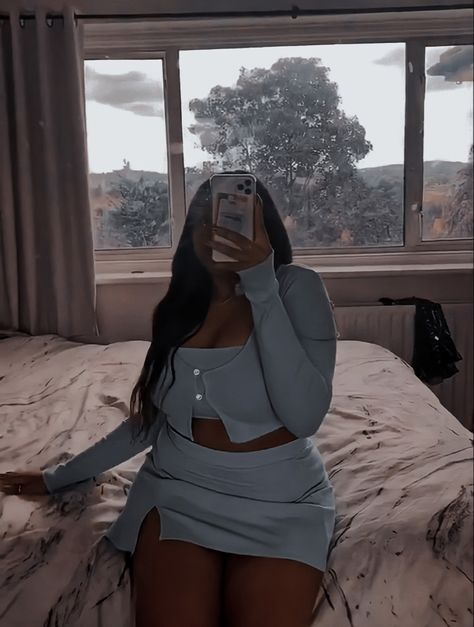 faceless plus size girl Mid Size Body Goals, Thick Thighs Outfits Aesthetic, Size Aesthetic, Chubby Girl Fashion, Outfits Gorditas, Future Outfit, Curvy Girl Fashion, Curvy Girl Outfits, Curvy Outfits