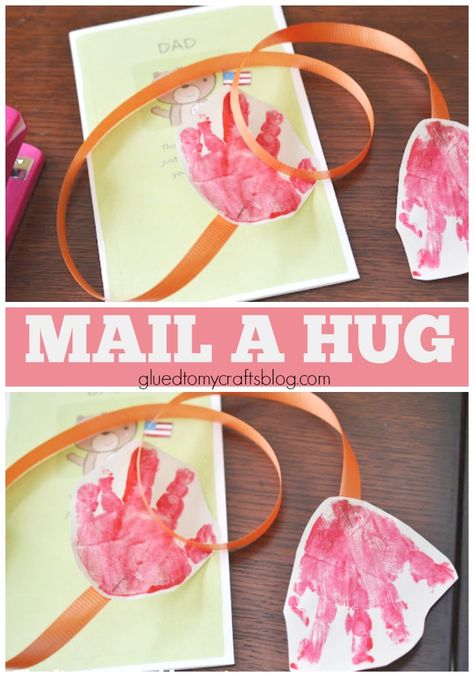 Mail A Hug - Kid Craft Idea perfect for deployments! Mail A Hug, Deployment Kids, Grandparents Day Crafts, Kid Craft, Crafty Kids, Toddler Fun, Fun Craft, Craft For Kids, Mothers Day Crafts