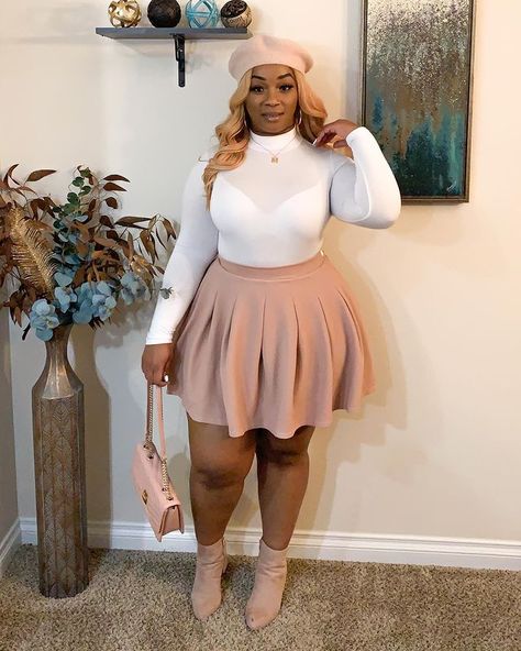 🎀 Mrs Huxtable 🎀 on Instagram: “Pretty in Pink 🎀 Skirt @prettylittlething Beret, Boots & top @fashionnovacurve” Homecoming Skirt Outfit, Curvy Women Winter Outfits, Boot And Skirt Outfits, New York Winter Outfit Plus Size, Fall Pink Outfit, Birthday Guest Outfit Classy, Plus Size Dinner Outfit Classy, Pleated Skirt Outfit Plus Size, Plus Size Outfits For Winter