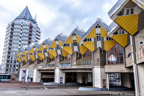 Travel to the Netherlands - Rotterdam #3 - The Cube Houses (8 photos ... Cube Houses Rotterdam, Netherlands Rotterdam, Cube House, Desert Homes, Building Architecture, Modern Buildings, Architecture Building, Rotterdam, Modern Architecture