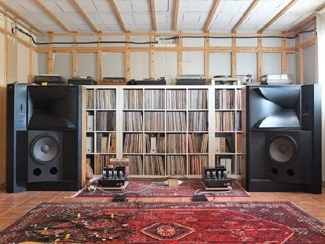 Garage Dj Studio, Guitar Showcase, Listening Bar, Hifi Room, Audiophile Room, Record Crate, Home Recording Studio Setup, Recording Studio Setup, Audiophile Listening Room