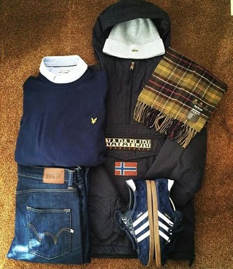 CASUAL CLOTHING OUTFITS !!! Football Casual Fashion, Keep It Lemon Football, Football Casuals Outfits, Football Casual Outfit, Football Hooligans Fashion, Casual Football Hooligans Street Styles, Napapijri Outfit, Casuals Football Style, Clobber Casual