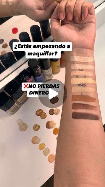 Stephany Ayerbe  😍✨- Maquillaje Cali -Tutoriales - Cursos on Instagram: "Si estás iniciando tu carrera como maquillador/a este video te ayudará. Cuando empezamos es normal que gastemos mucho dinero comprando muchos tonos de base para tratar de abarcar cualquier tono de piel PERO ni siquiera comprando todos los tonos de una marca podríamos atender todos los posibles tonos de piel pues a parte de tonos hay SUBTONOS y aparte de subtonos hay MATICES. Entonces NO! no es suficiente con tener muchos tonos de base , sí queremos crear tono exactos debemos usar ajustadores y conocer a la perfección sobre uno de los fundamentos más importantes del maquillaje profesional: LA COLORIMETRÍA.

Si quieres aprender a profundidad escribe la palabra color en los comentarios y te envío toda la información de On Instagram