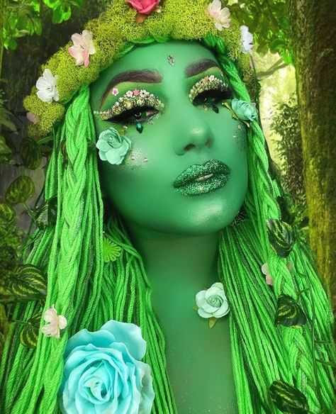 Moana Makeup, Earth Costume, Moana Birthday Decorations, Fall Harvest Party, Cool Halloween Makeup, Fairy Makeup, Fx Makeup, Halloween Costumes Makeup, Dressup Party