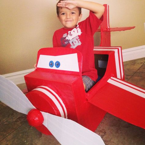 Cardboard plane Cardboard Jet Plane, Airplane Diy Cardboard, Cardboard Plane Diy, Diy Lightning Mcqueen, Cardboard Box Plane, Cardboard Plane, Mcqueen Costume, Lightning Mcqueen Costume, Cars Halloween Costume