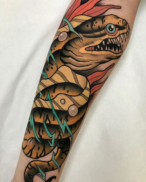 Electric eel for my new friend @mpizzolato___ 🤟🏼🤟🏼thanks for trusting in my work bro. In @malibutattoo_sitges for bookings… Ribbon Eel Drawing, Eel Tattoo Design, Electric Eel Tattoo, Electric Eel Drawing, Electric Eel Mermaid, Eel Tattoo, Traditional Japanese Tattoo Flash, Electric Eel, Traditional Japanese Tattoos