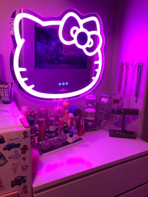 Hello Kitty Y2k Room Decor, Hello Kitty Vanity Mirror, Rooms Hello Kitty, Hello Kitty Room Aesthetic, Mirror Hello Kitty, Hello Kitty Vanity, Hello Kitty Room, Hello Kitty Mirror, Baddie Room