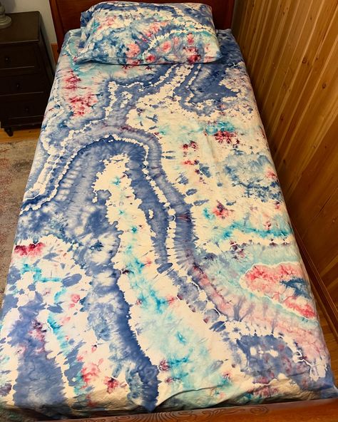 Twin sheet set is done! Fitted sheet, top sheet and pillow case. The fabric was a different kind of cotton so didn’t absorb the dye like I’m used to, but still ok. 😁 #tiedyes #tiedying #bedsheets #livingcolor The Dye, Twin Sheets, Twin Sheet Sets, Fitted Sheet, Sheet Sets, Pillow Case, Bed Sheets, Pillow Cases, Dye