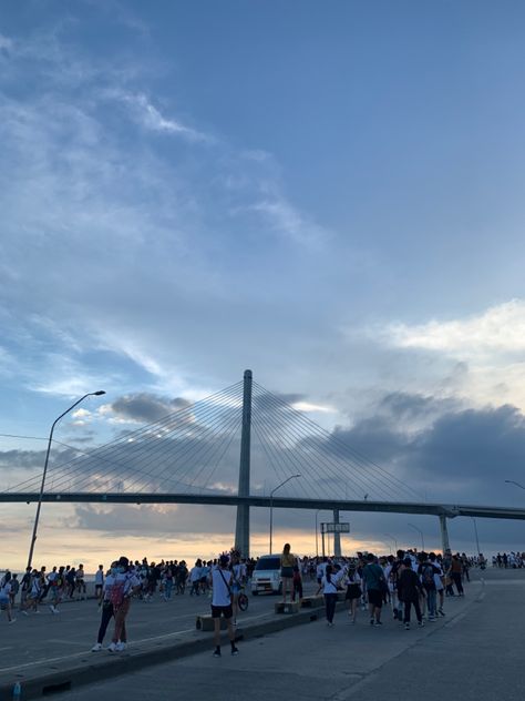 #CCLEX #aesthetic #cebu #sinulog Sm Seaside Cebu Night, Cclex Cebu View, Cebu City Aesthetic, Cebu City Photography, Philippines Summer, Mactan Cebu, Bernard Arnault, Fake Photos, Gallery Wallpaper