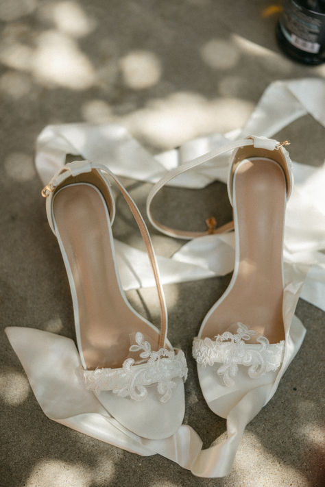 The most comfy wedding shoes. Dainty Wedding Shoes, Bride Shoes Comfortable, Comfy Wedding Shoes, Floral Heels, Diy Bridal, Wedding Sandals, Bride Shoes, Party Shoes, Buy Dress