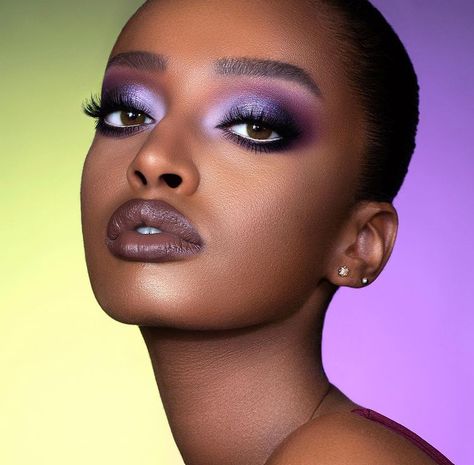 Smokey Eye Black Women, Eyeshadow Looks For Black Women, Lilac Eye Makeup, Purple Smokey Eye Makeup, Lilac Eye, Purple Eyeshadow Looks, Lilac Eyeshadow, Celebs Without Makeup, Mekap Mata